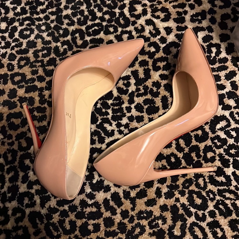 louboutin so kate nude